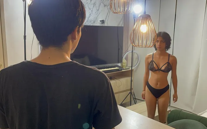 Juliana Palvin: My Shy Stepsister Runs Naked Around the House and Makes...