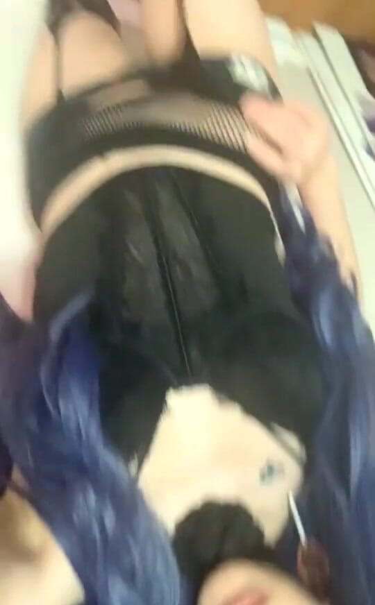 EmoDream1998: Mam tak napalona 4