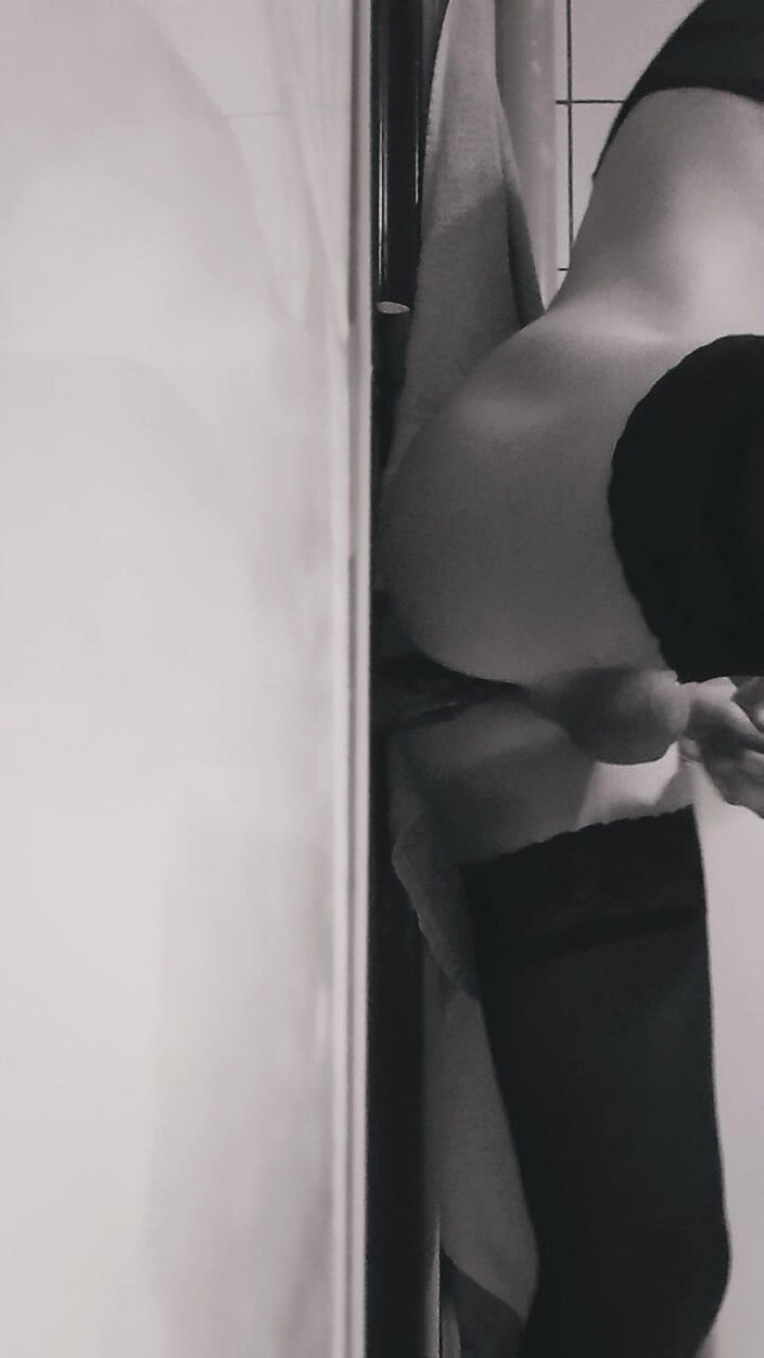 Maciej Pawlak: Молода сіссі бере ділдо глибоко в дупу