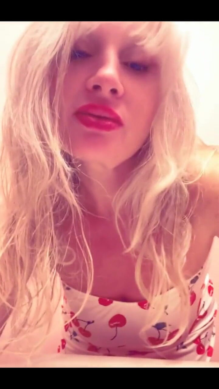 PaintedRose: Naughty Dancer