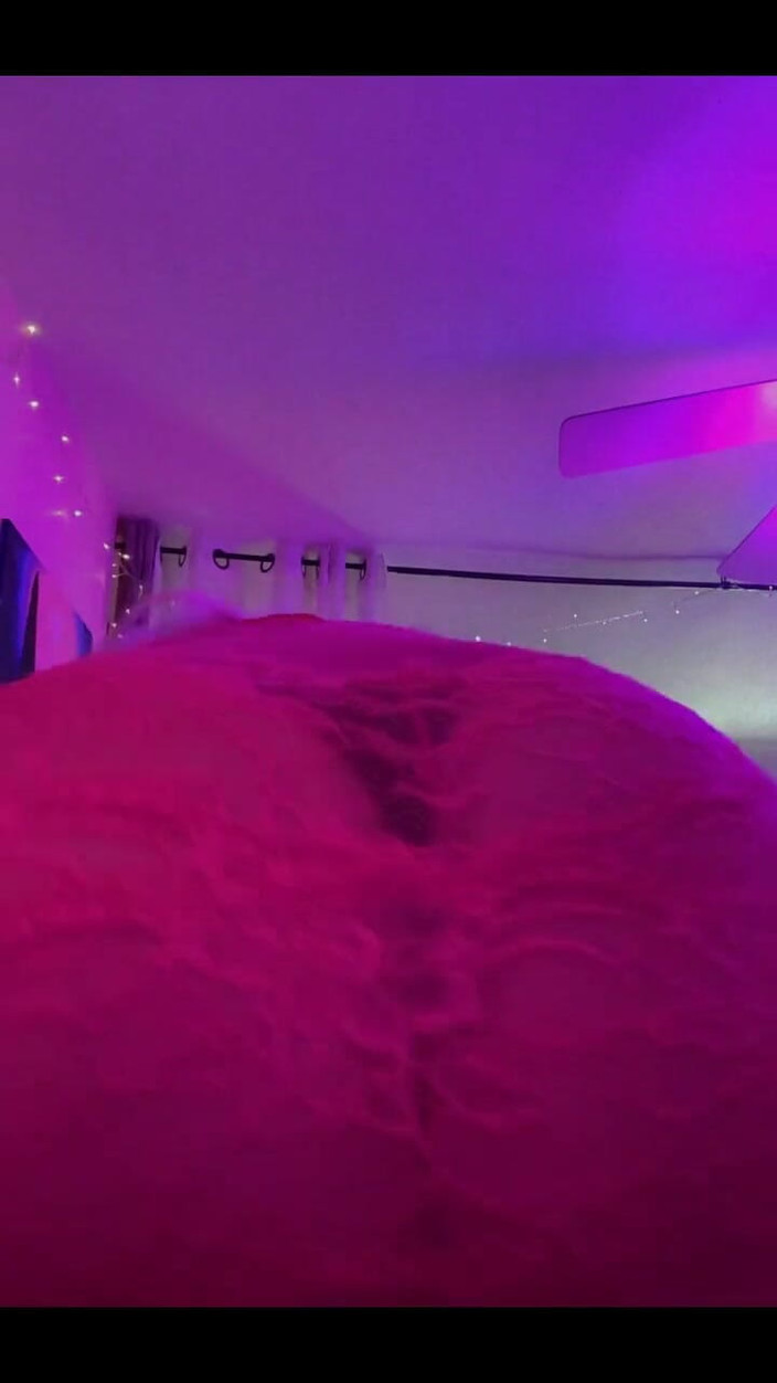 PaintedRose: Posso? (video di ballo sporco) Soffia la mente ..