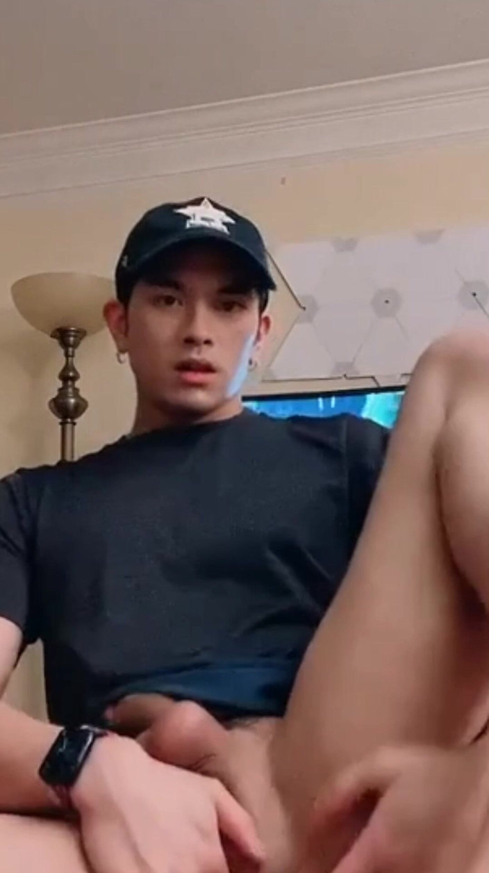 Louswee: "Самотнє ранкове пробудження — природний настрій і що це таке