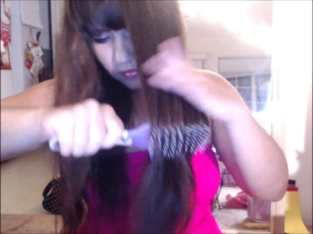 Carmita Bonita: Staightening Long Hair 100 Brush Strokes