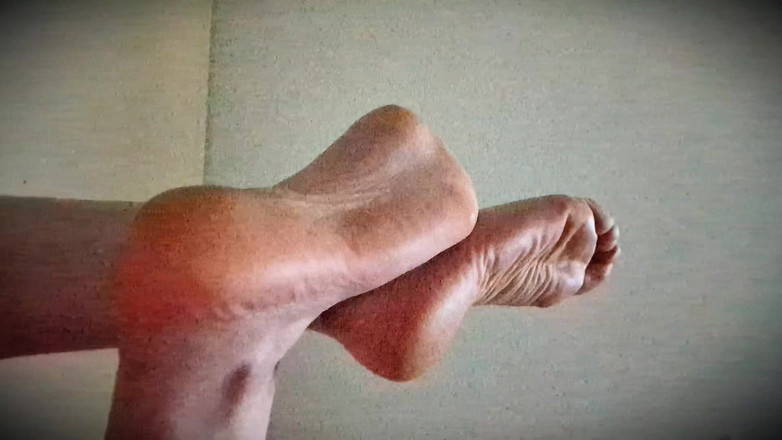 Shannon Huxley: İlk erkek arkadaşıma gönderdiğim bir ayak video