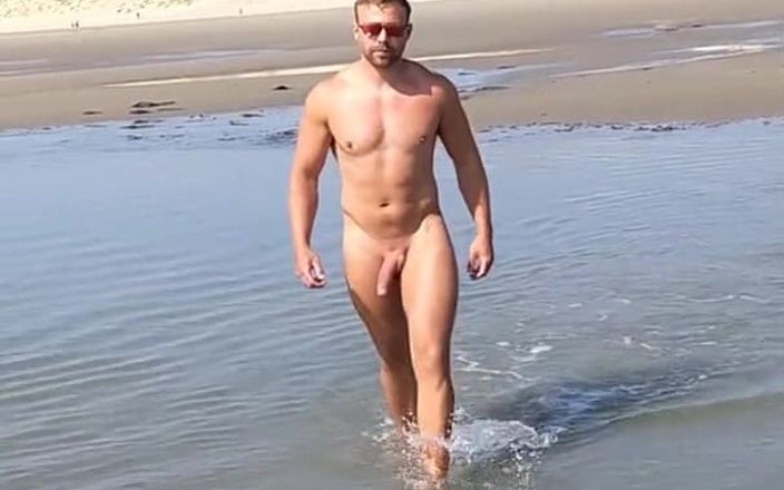 Mr Britain X: Nude Beach Big Dicked Hunk - Mrbritainx