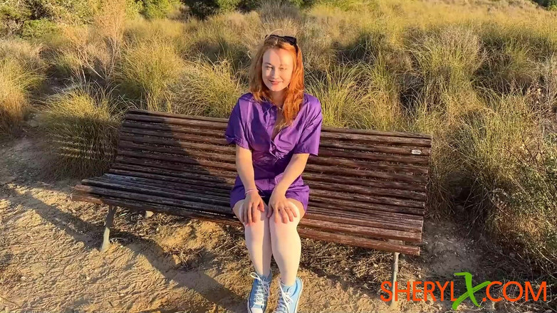 Sheryl X Sinclair: En iyi açık havada işeme derlemem