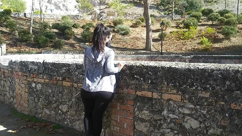 DragonGalaxy11: Utomhus avsugning i skogen av en främling