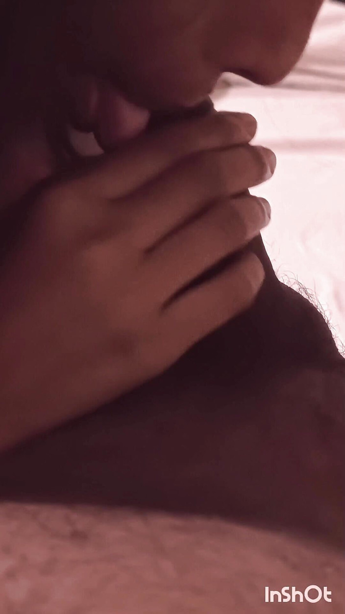 Riya0690: Blowjob pagi panas di Oyo dengan bebe saya