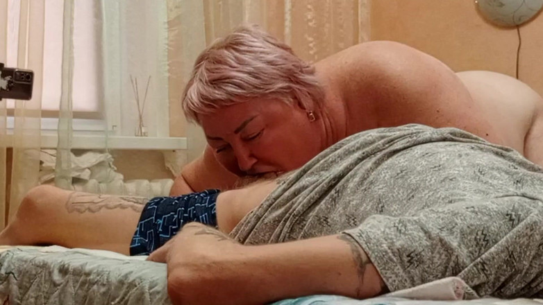 Zona901: Menghisap zakar ibu tiri Sukakan Semua