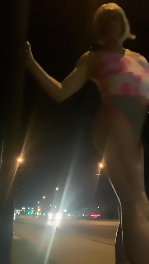 CindieLove: Amazing slutty hot booty shorts outdoors Cindie Love