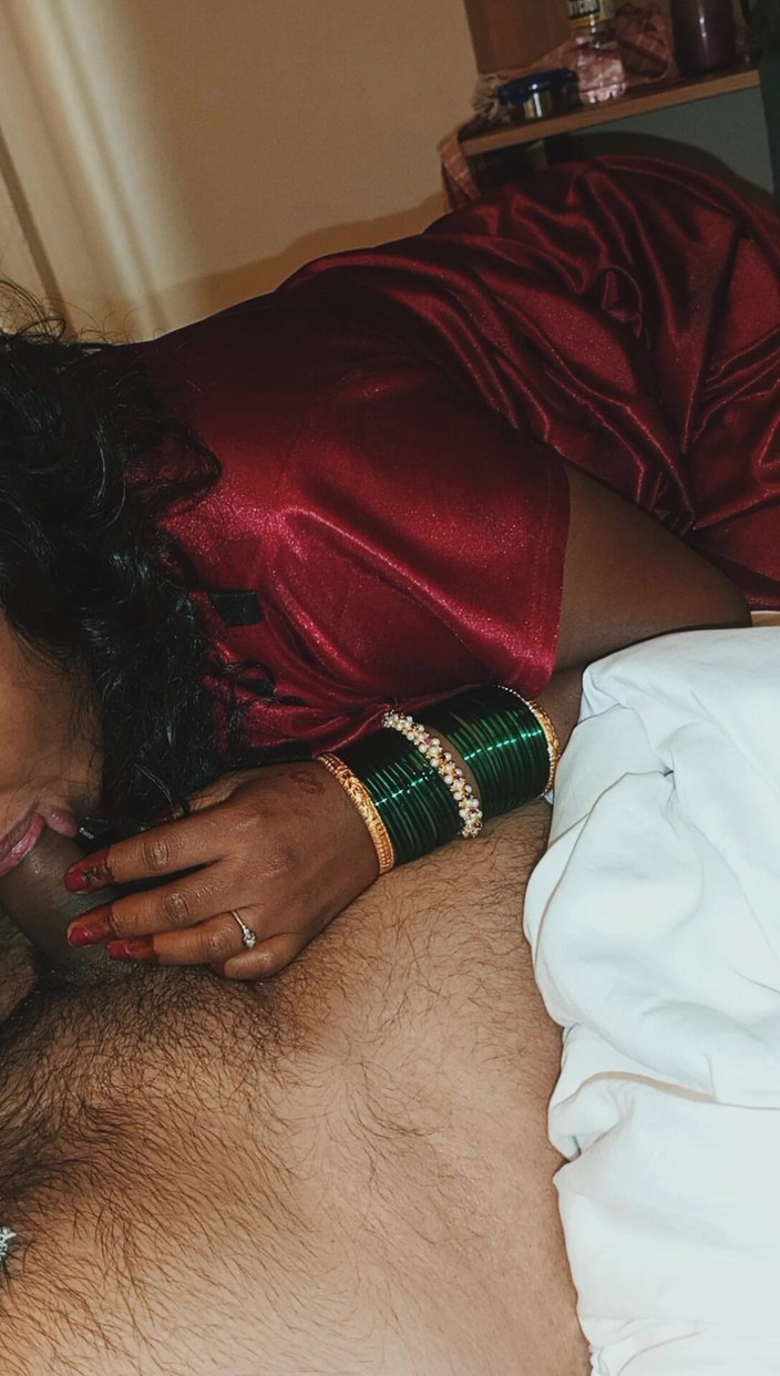 Harder299: Cô vợ hứng tình bú cặc và bị chồng đụ rất...