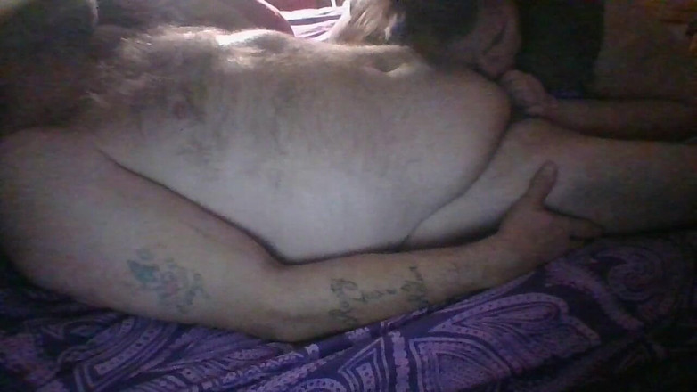 BI_BHC_COUPLE: Lakomá manželka polyká každou kapku