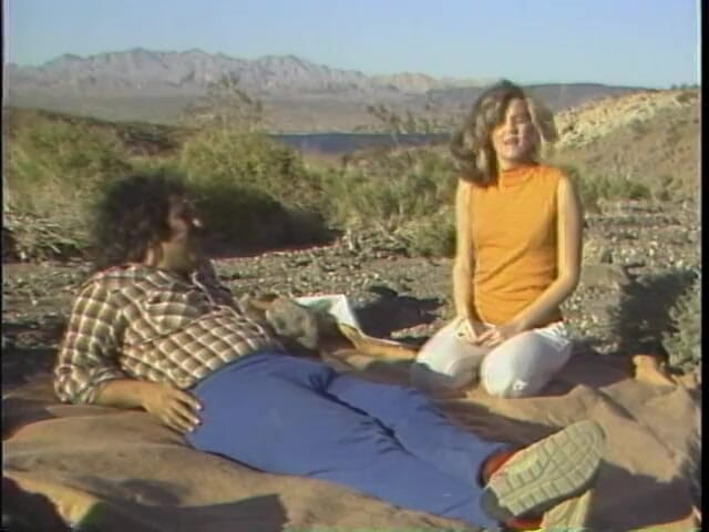 Outdoor Fucktivities: white housewife fuck outside