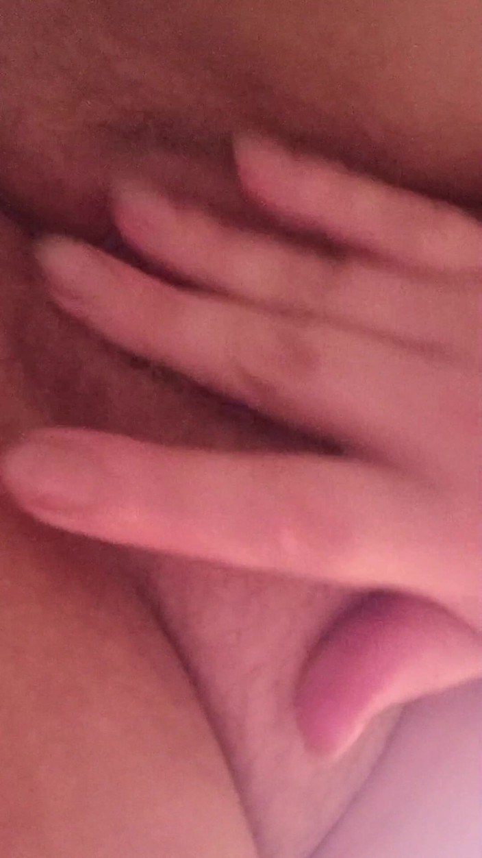 Oleksandra02: Büyük meme uçlarında ıslak