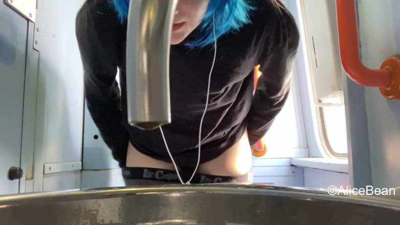 Alice Bean: 20 wkurza