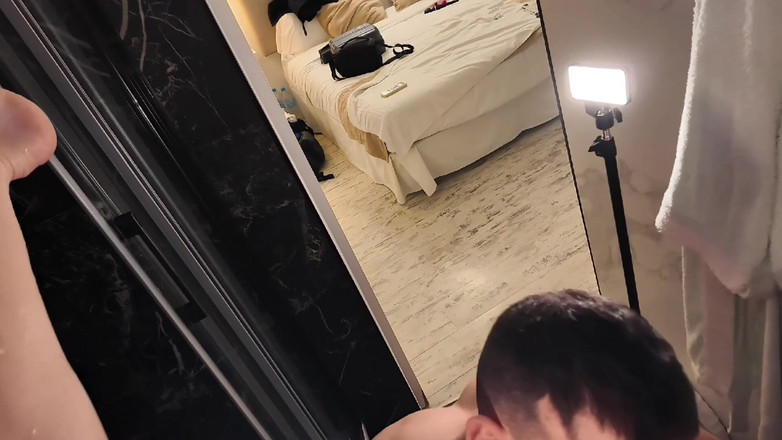 DINA LIGHT: Zmusił mnie do tryskania