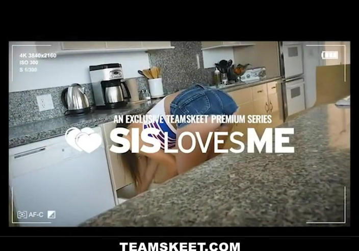 Team Skeet: Jail birds with big tits Sara Stone and Jessica Moore...