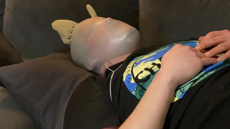 ButHoleDildoLover: My fourth breathplay - Double latexglove mask breathing