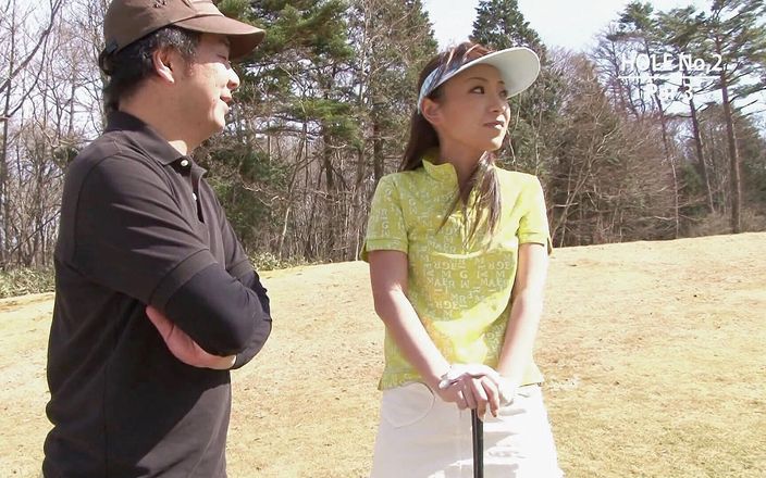 The Asian Sports: Bagaimana cara memenangkan pertandingan Golf? Jadilah pelacur yang sangat baik