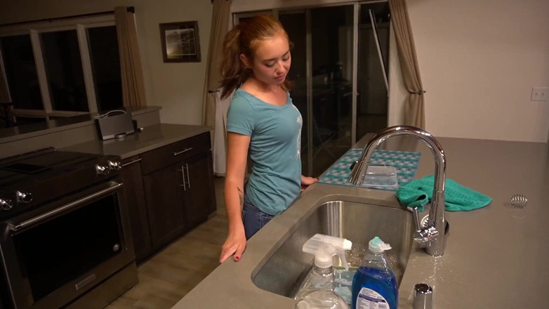 BrandiBraids: Hubby away wifey will play