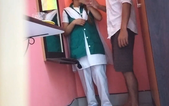 Fantacycutting: Gadis kampus dan saudara tirinya ngentot di kamar sendirian