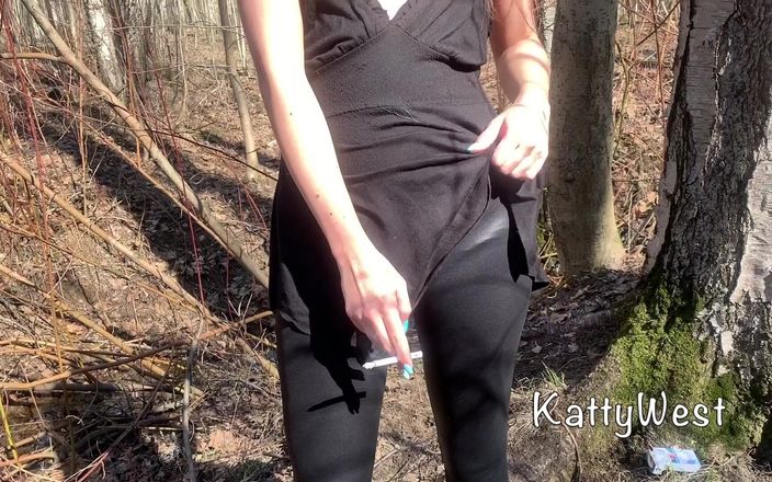 Katty West: Outdoor Smoking in the Park