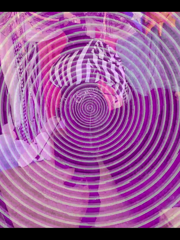 Miss Lacy Duval: 미스 레이시 듀발과 함께하는 밤비 보디락