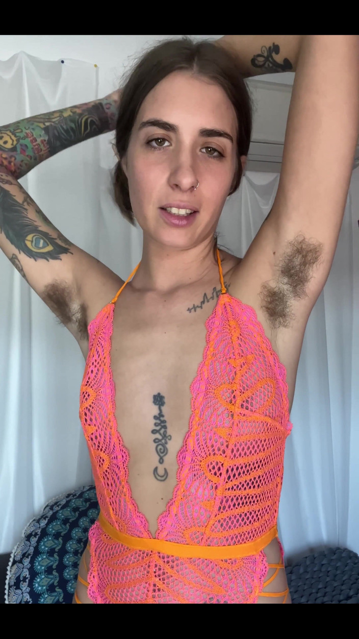 Pearlsage: Jilat dan mengendus berbuluku