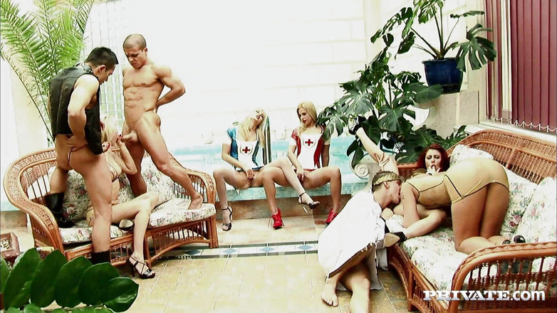 Private.com: 乱交パーティーに嬉しい驚きのプライベートカップル