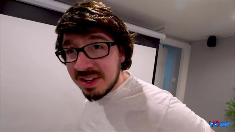 Nerd Pervert: Beth Abbott - 3 Nerd Facial Cumblasts