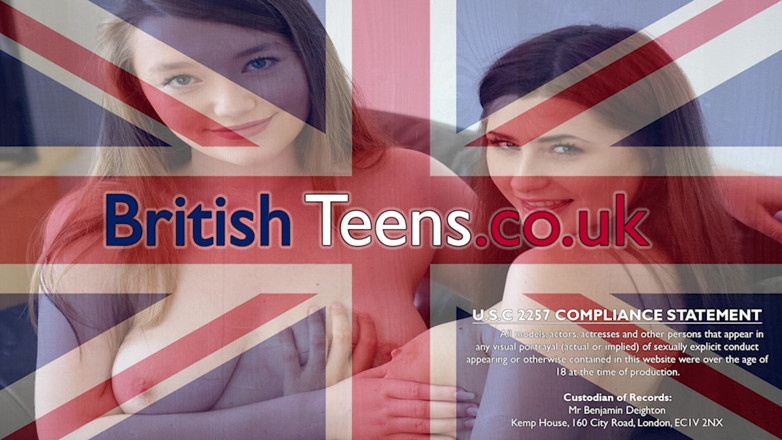British Teens: Dvě nezbedné studentky masturbují a navzájem se lížou
