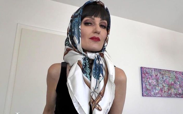 Lady Victoria Valente: Projektant jedwabny klip na chustę