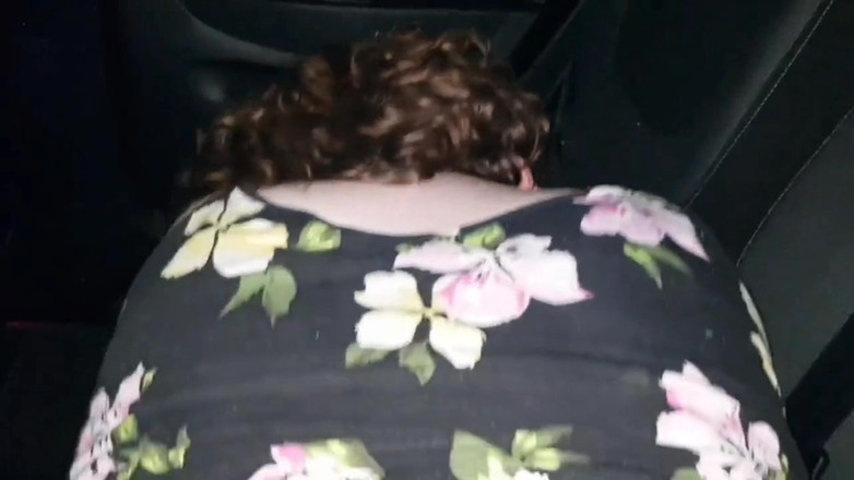 Real homemade BBW BBC porn: Ngoài trời uốn cong tôi trên ghế của xe hơi...