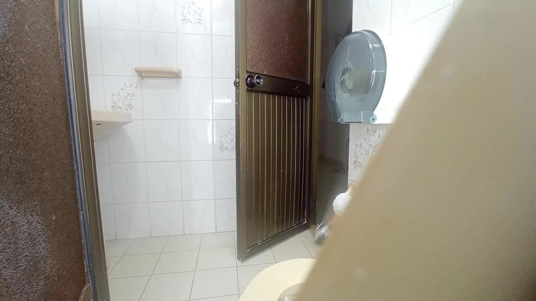 irina69star: नर्स डॉक्टर के बाथरूम में मूत रही है