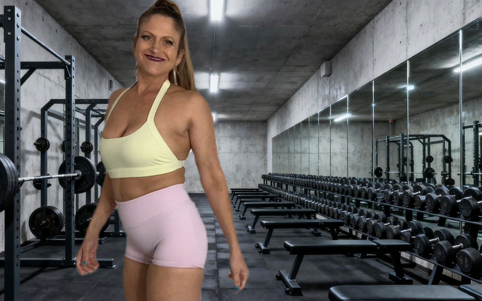 TabithaXXX: मेरे जिम के कपड़े उतारना