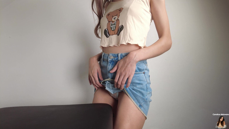 CandiceDelaware: Rubbing Table Wet Pussy Orgasm