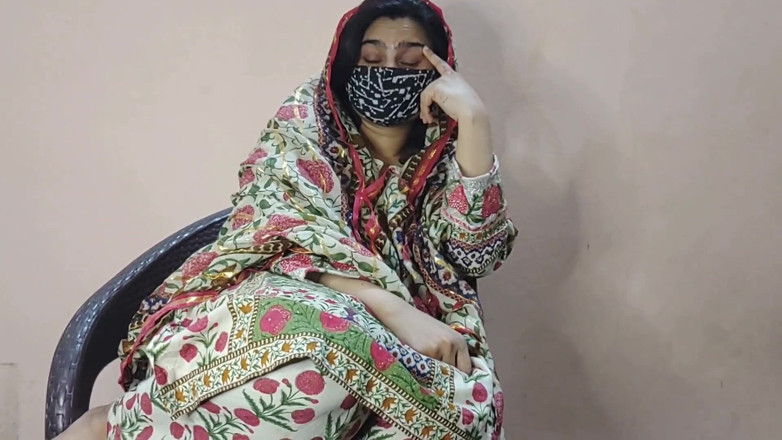 Faryal: Bari Baji Ne Di Chote Bhai Apni Chut-clear Hindi Conversation