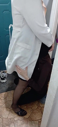 A MILF Lesbian Doctor Cums in a Patient's Mouth