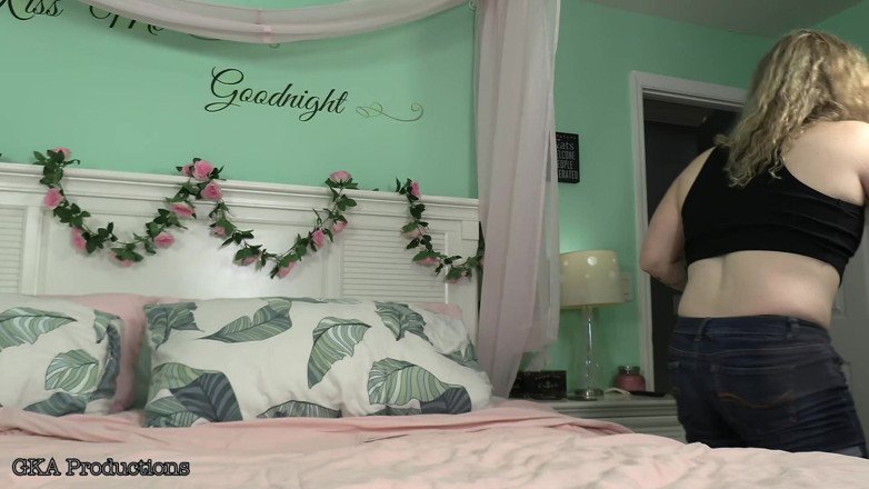 Ginary's Kinky Productions: Nancy Thompson's Burping Tease - Dominant Gassy Play