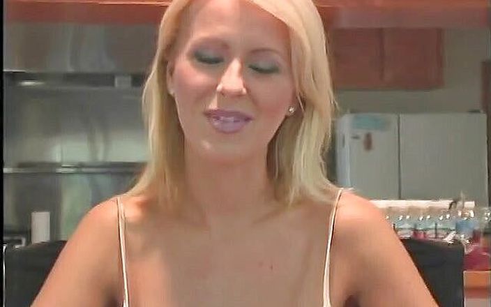 The Anal Queens: Big tit young blonde milf gets her nice round ass...