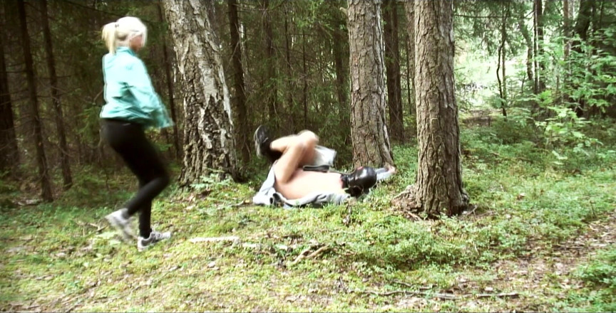 Radical: Correr en la naturaleza calentando para una follada caliente