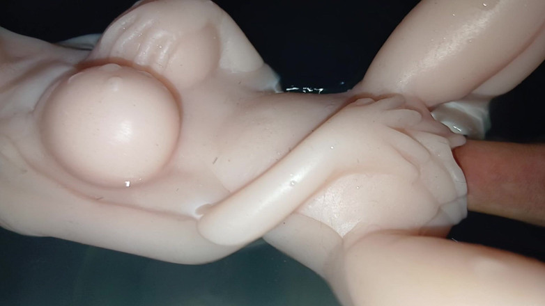 LunaDesire: Manželka sex je nejintimnější s majitelem velmi velkého penisu.