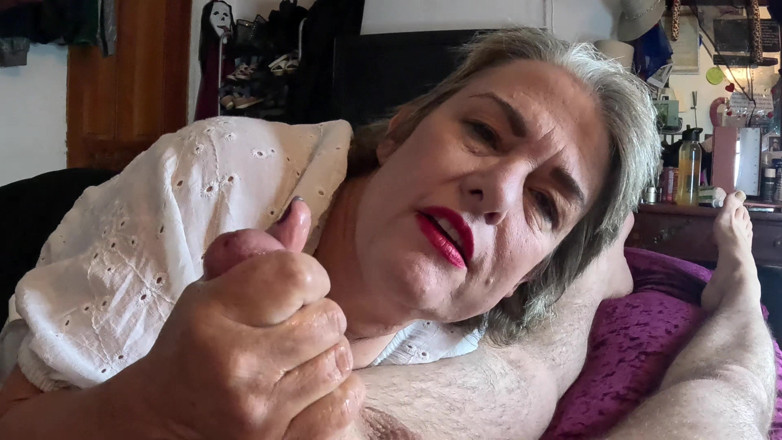 Homesteadmama: Edge or Cum to Me