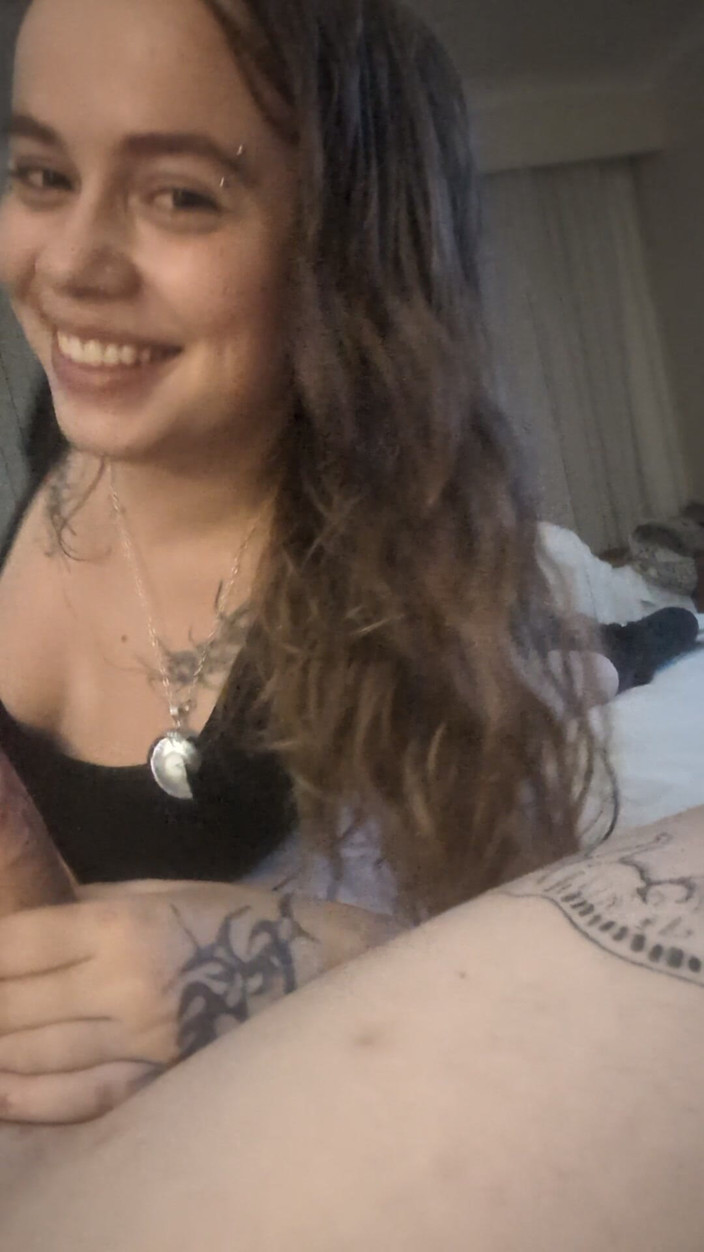 Big nipz: Bambi Sucks My Cock