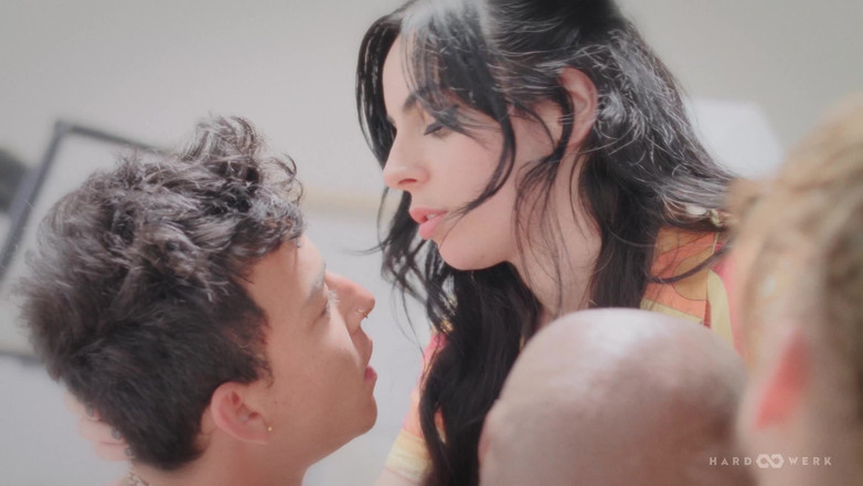 HardWerk: Neukklik op Knal