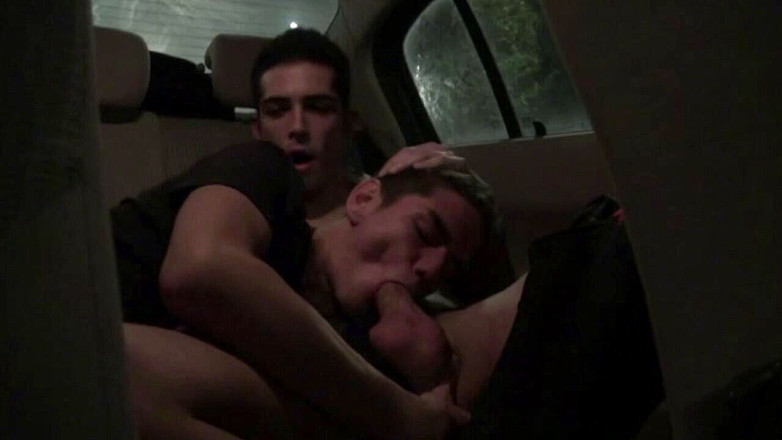 EXHIB BOYS: Incredibile mostra rischiosa con un twink in strada a Bordeaux