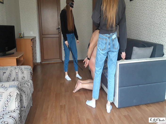 KRNStudio: Sesiune FFM # 134 încătușată și pedepsită