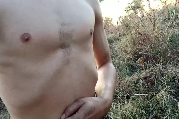 Gangbang straight: Ejaculação de esperma em Meus Lábios na Selva