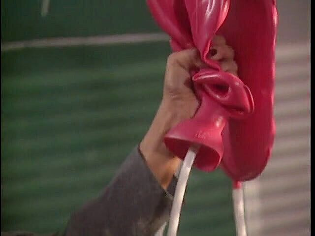 Girls of Desire: Incrível loira milf recebendo enema