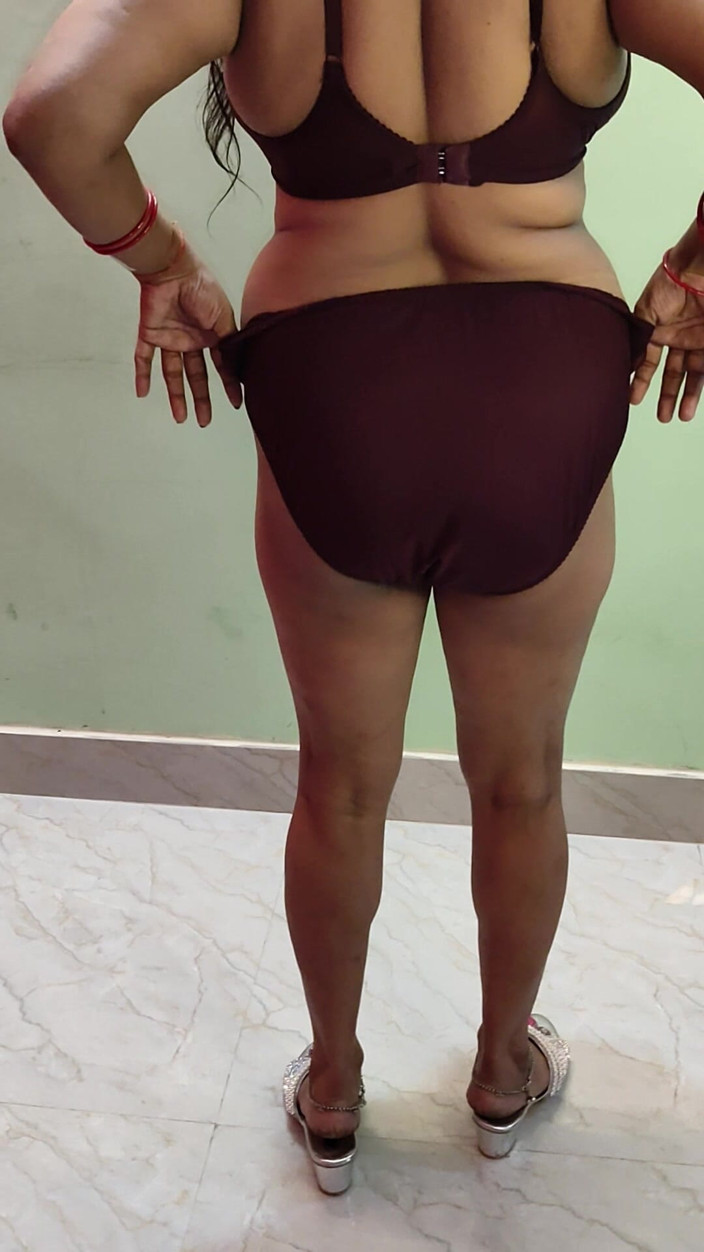Kavita suman: Indian Chubby BBW Wife Dirty Talking